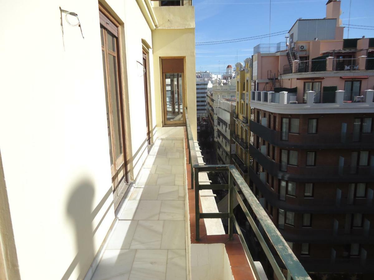 Apartmán Entre La Estacion Y El Ayuntamiento Valencie Exteriér fotografie